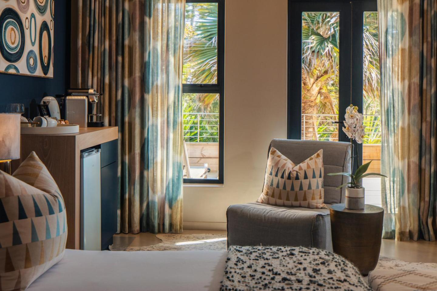 Sky Villa Boutique Hotel by Raw Africa Boutique Collection Plettenberg Bay Extérieur photo A room at the hotel