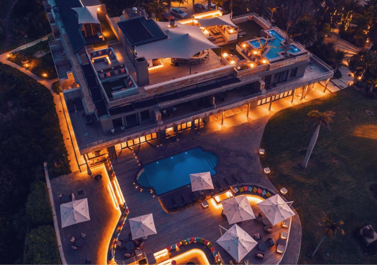 Sky Villa Boutique Hotel by Raw Africa Boutique Collection Plettenberg Bay Extérieur photo Aerial view of the hotel
