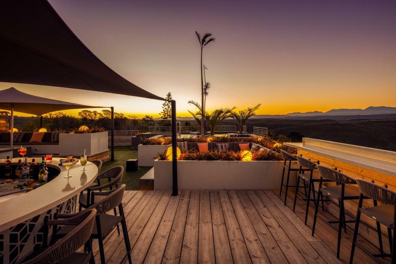 Sky Villa Boutique Hotel by Raw Africa Boutique Collection Plettenberg Bay Extérieur photo The rooftop bar at the Hotel